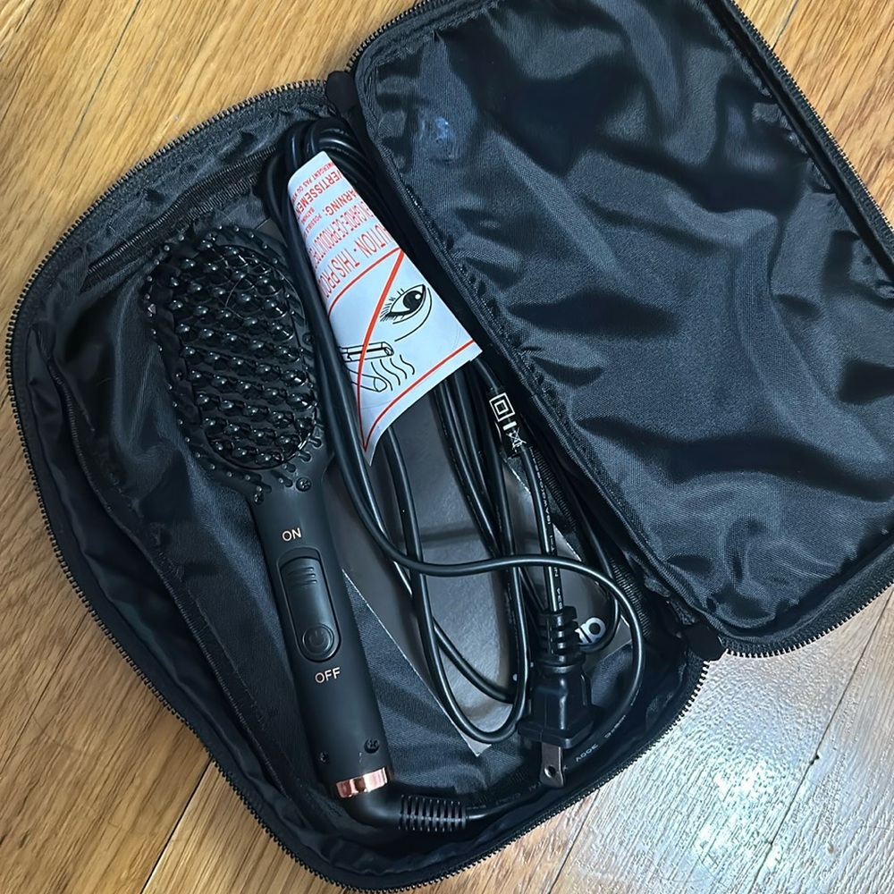 Mini heat brush